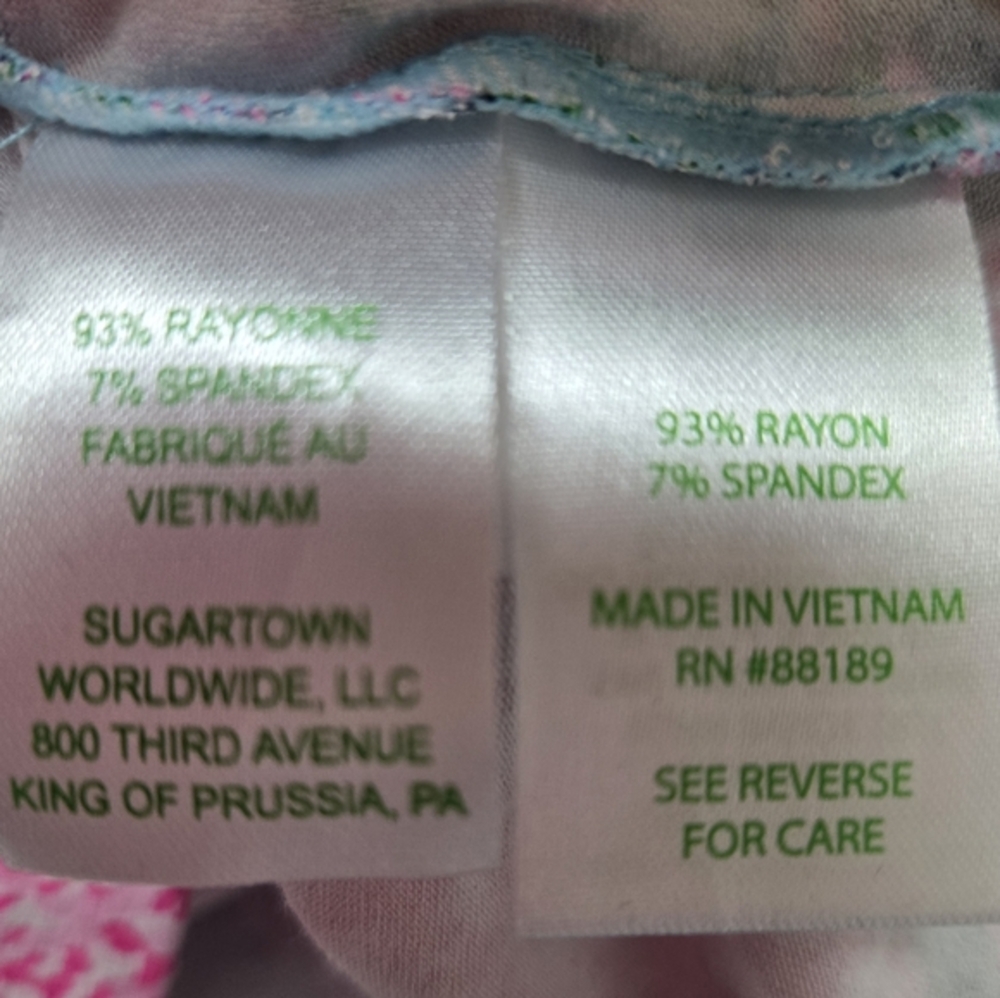 Lilly Pulitzer Cassi Popover. - Picture 6 of 6